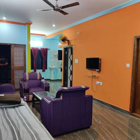 Fully Furnished 3Bhk Call-8O882-37972 Villa Mysore Eksteriør billede