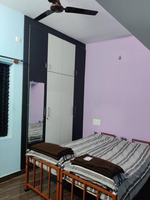 Fully Furnished 3Bhk Call-8O882-37972 Villa Mysore Eksteriør billede